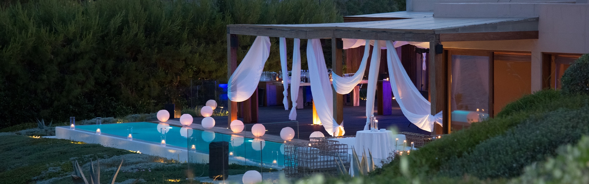 A special white night theme party 