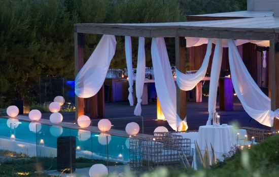 A special white night theme party 